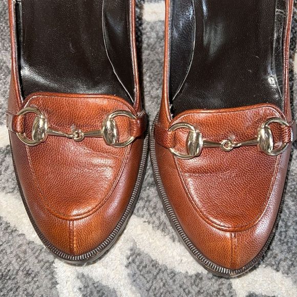 •Gucci horse bit heeled loafer• - Picture 9 of 13